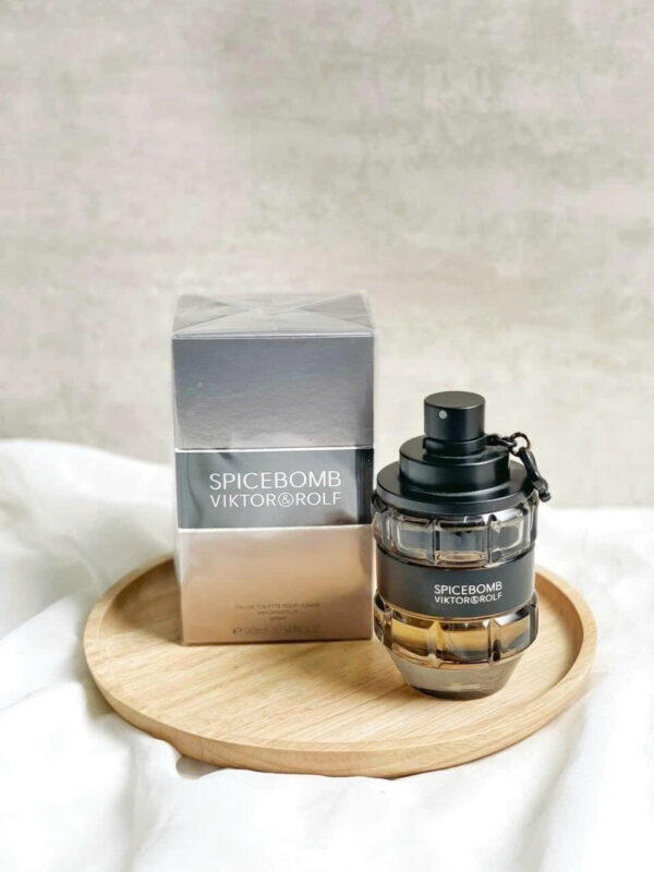 nuoc-hoa-viktor-&-rolf-spicebomb-edt-90ml