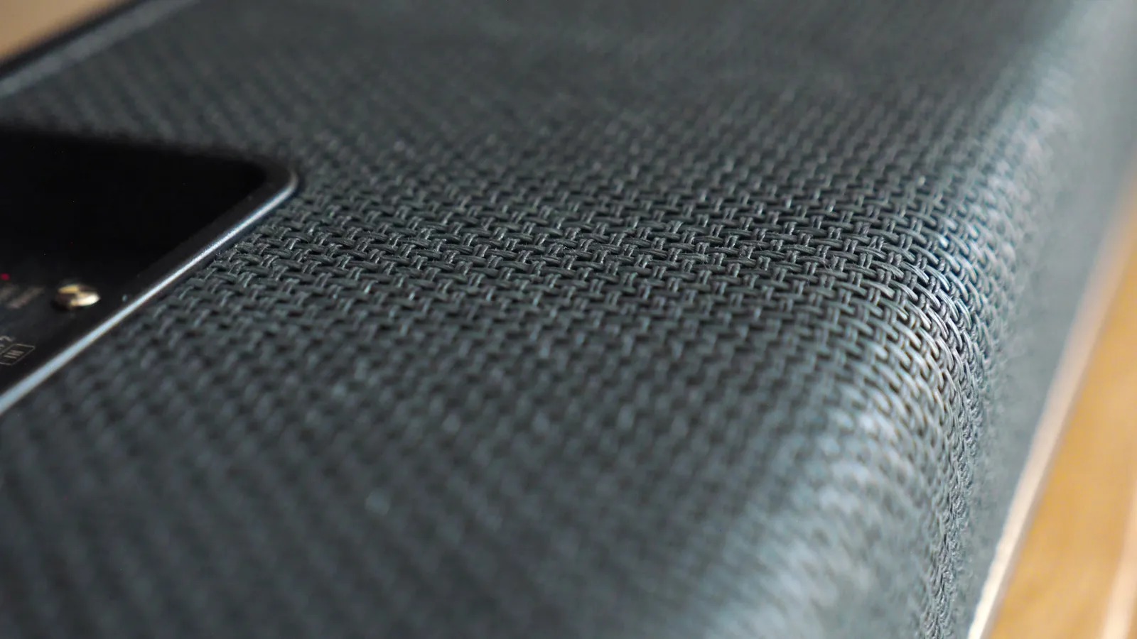 ZnAdBBhbh4TmP75GzhSeHc-1600-80.j loa-soundbar-marshall-heston-120